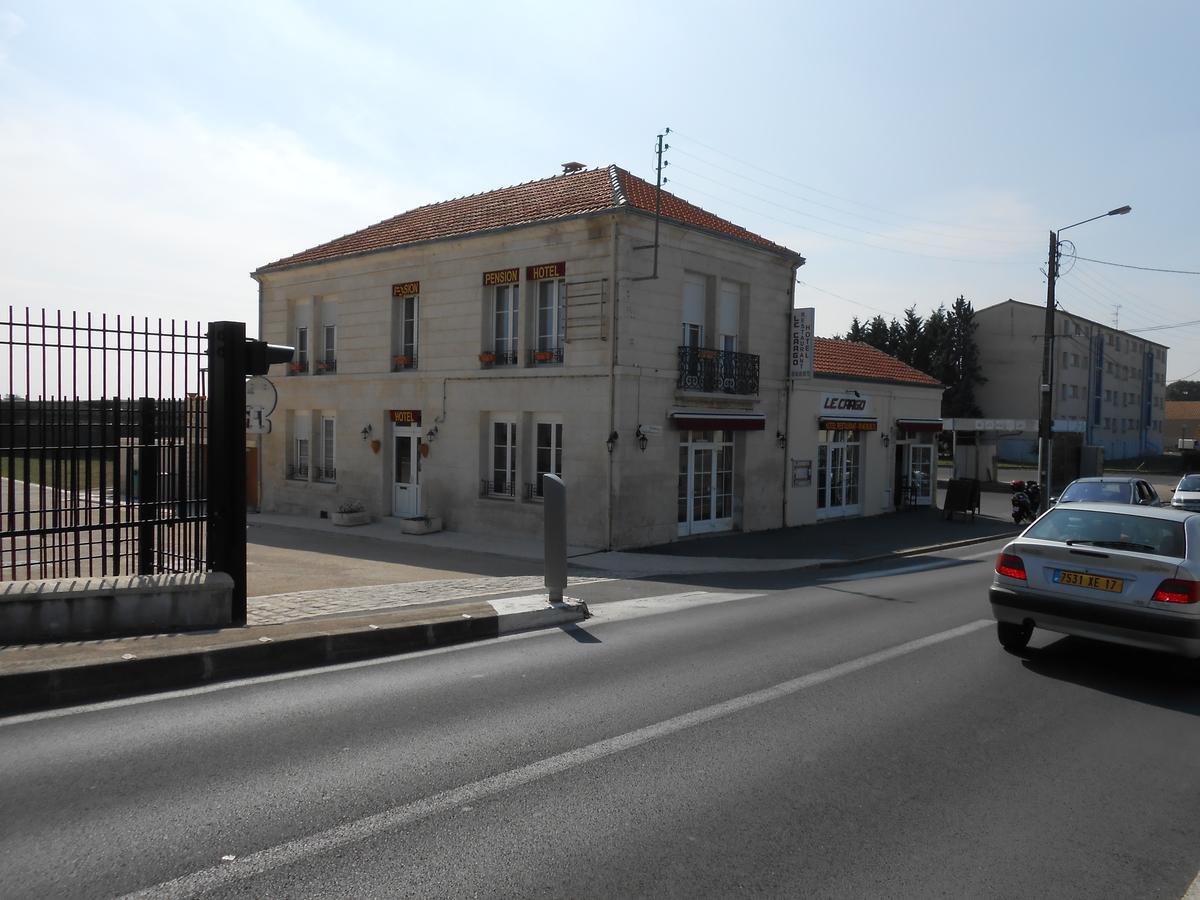 Hotel Le Cargo Rochefort  Bagian luar foto